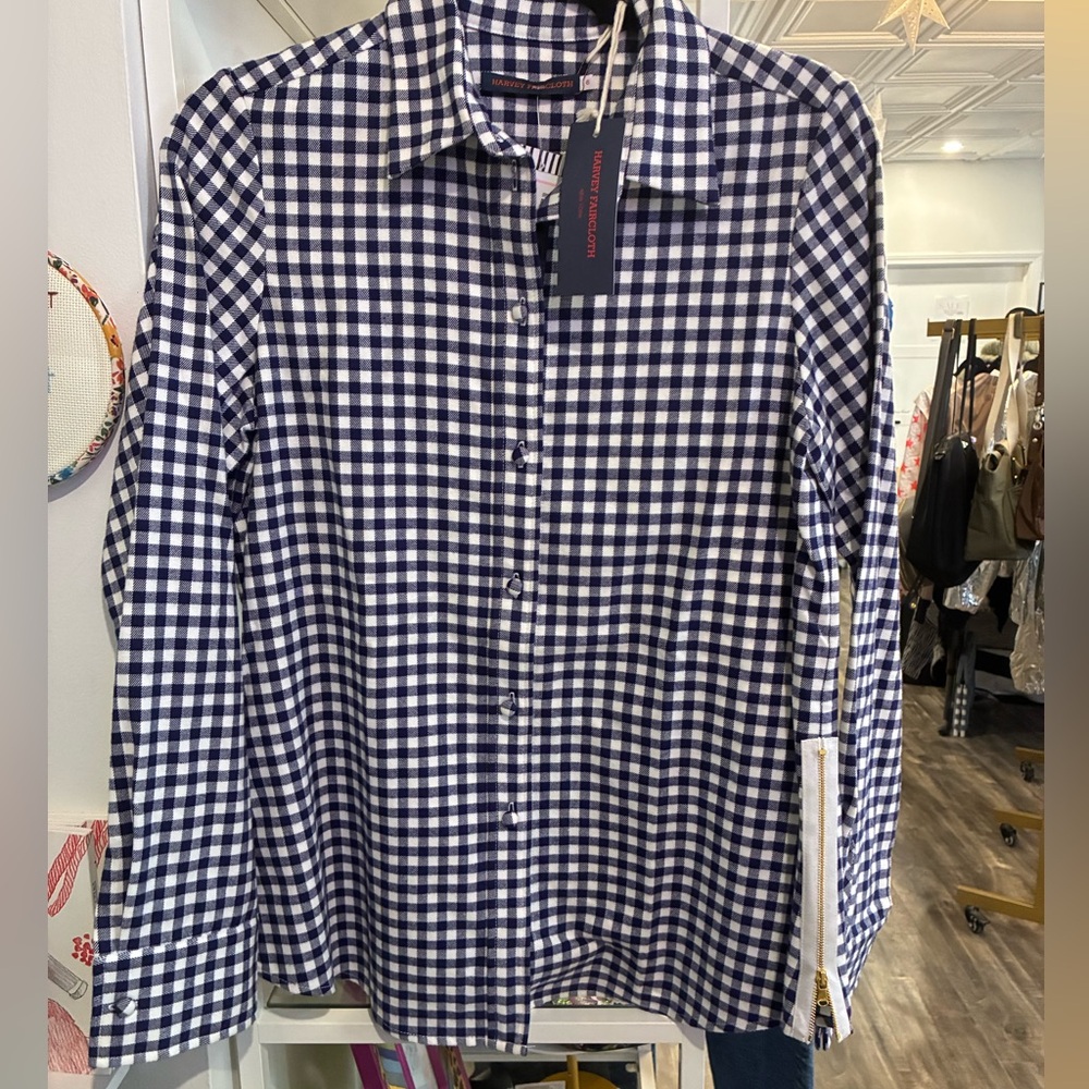 Harvey Faircloth shirt in a navy and white gingham button-down size 6 NWT